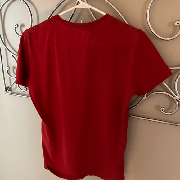 Small Men’s Red Distressed American Eagke NYS shirt. - Picture 3 of 7